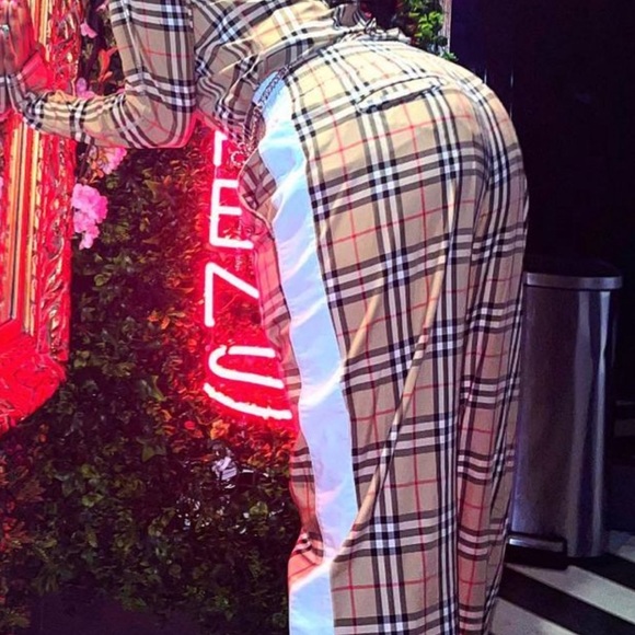 *BURBERRY TROUSERS* WORN ONCE! - Picture 3 of 3